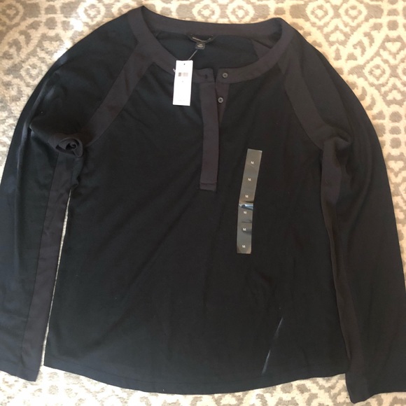 Banana Republic Black Long Sleeve - Picture 3 of 5
